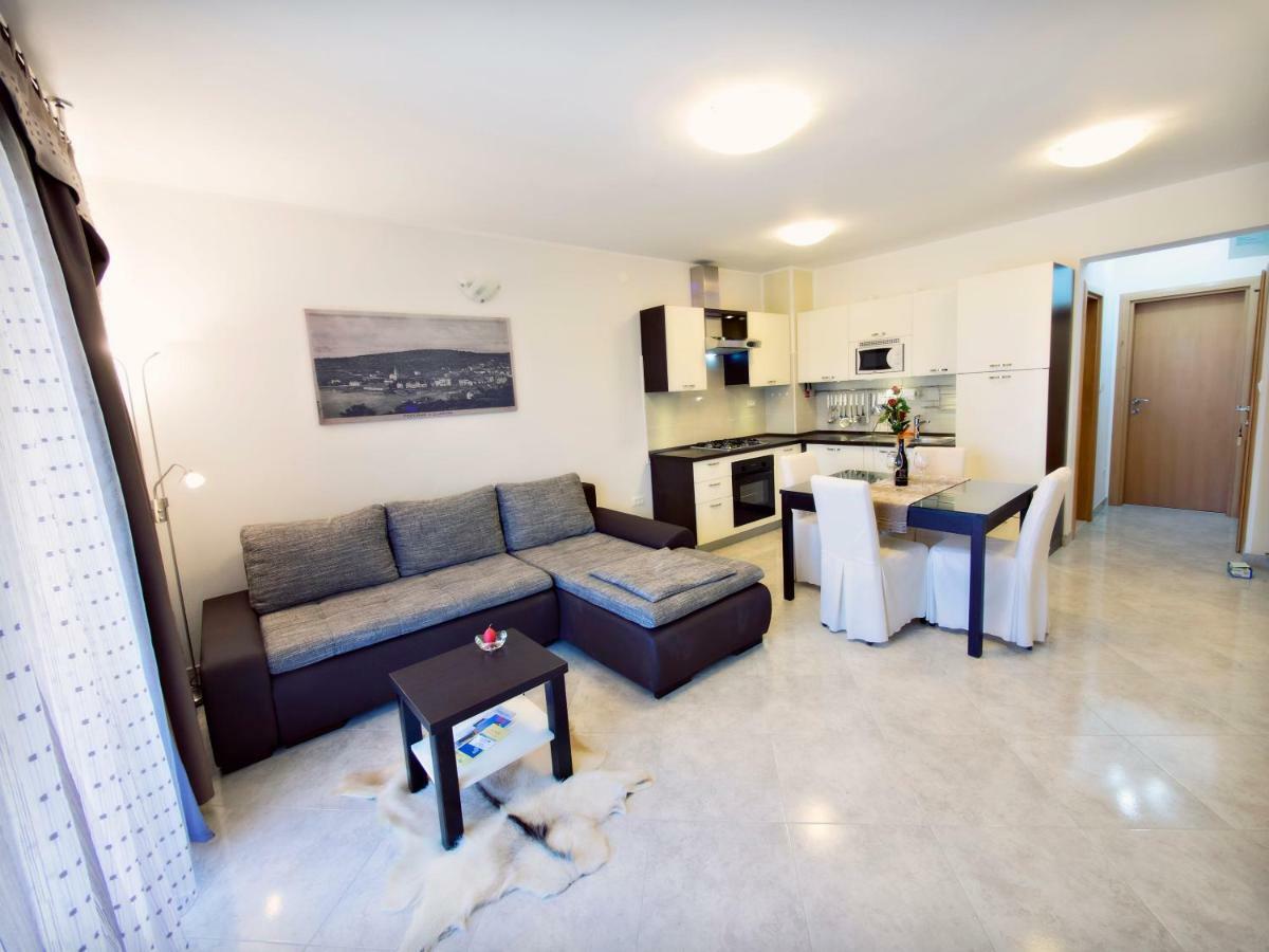 Apartmani Fortuna Zlarin Extérieur photo
